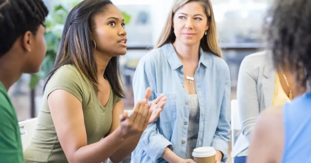 Benefícios da Terapia de Grupo Psicanalítica para Sua Saúde Mental 4 Terapia de Grupo (2)