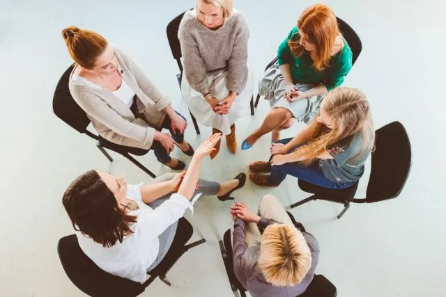 Benefícios da Terapia de Grupo Psicanalítica para Sua Saúde Mental 1 Terapia de Grupo